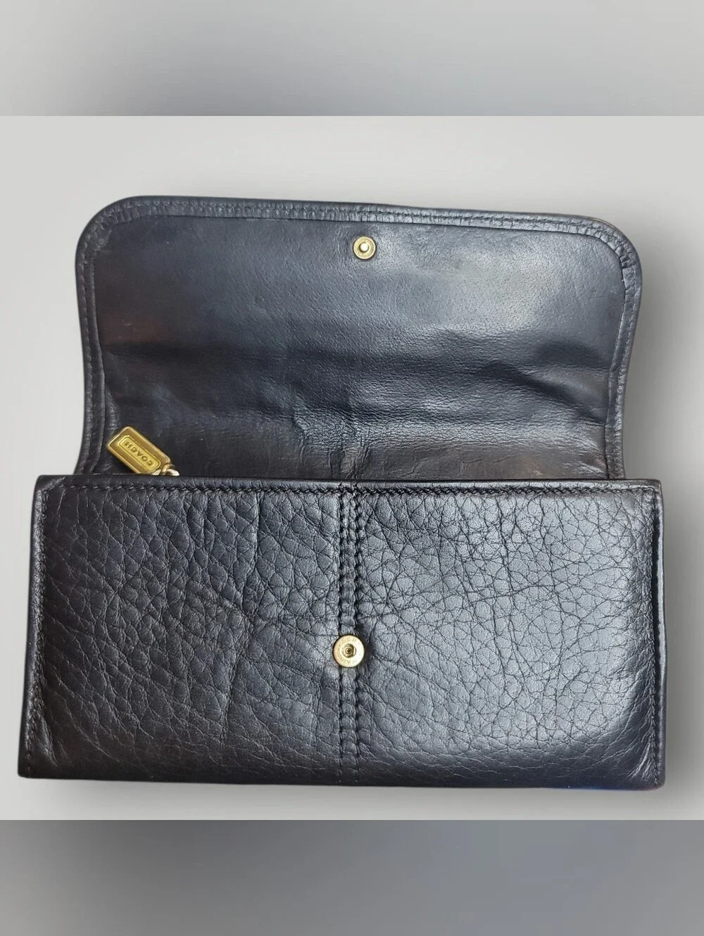 COACH Vintage 80s Black Pebbled Leather Fold-Over Women's Wallet  Great Conditio